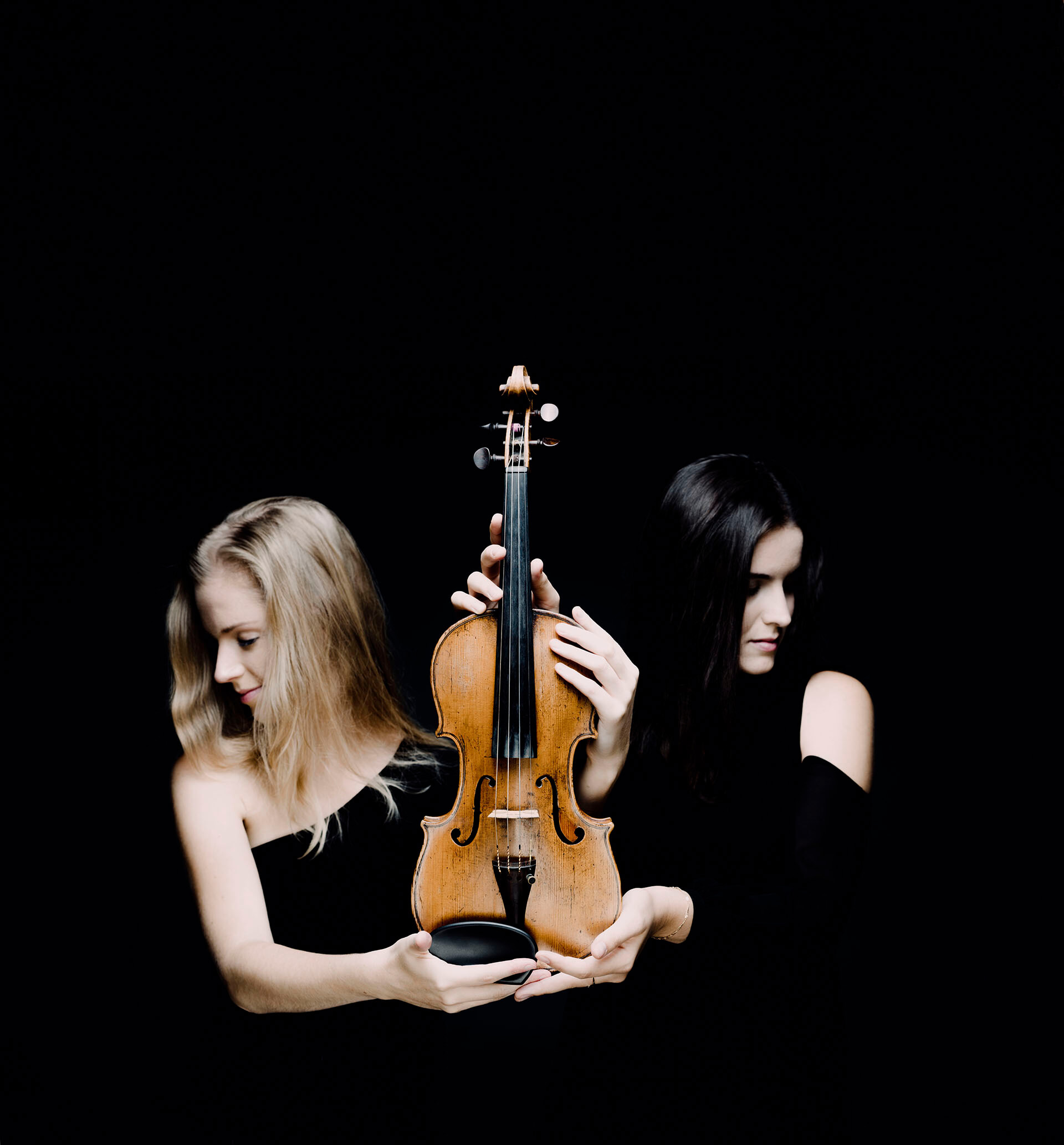 Filosofe en schrijfster Alicja Gescinska in Muziekgebouw Eindhoven 7 https://mge.nl/agenda/alicja-gescinska-merel-vercammen-dina-ivanova-en-taylor-burgess/